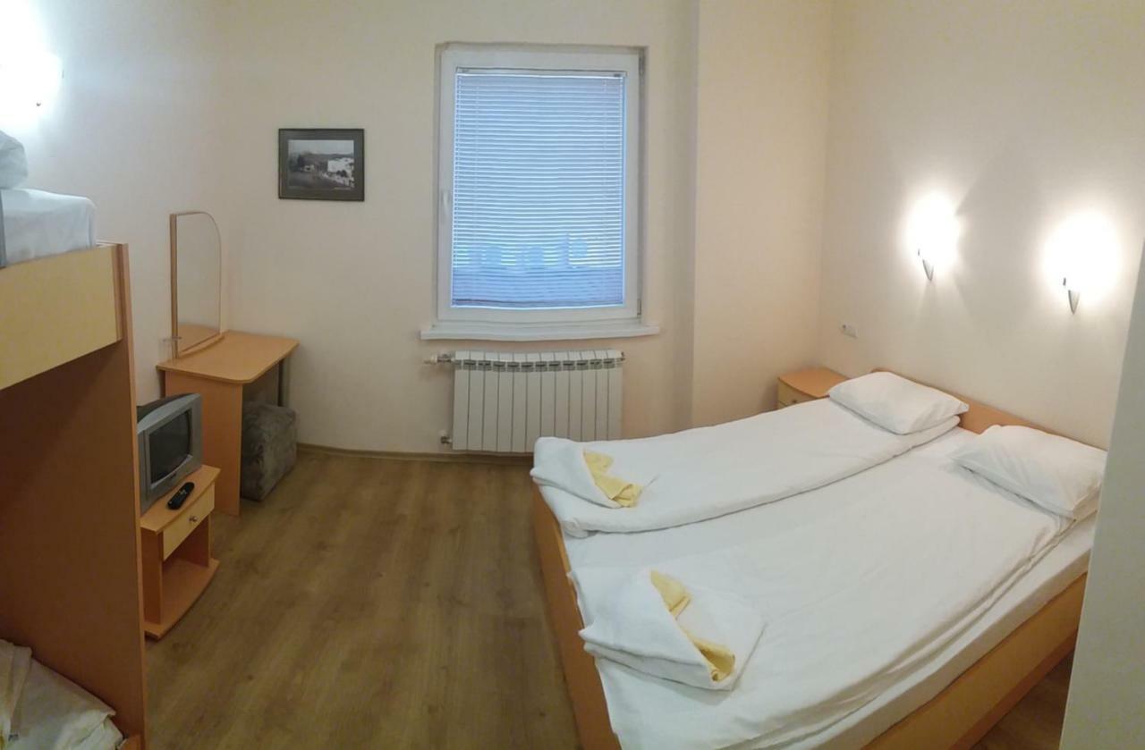 Comfort Guest House Σάμοκοβ Δωμάτιο φωτογραφία